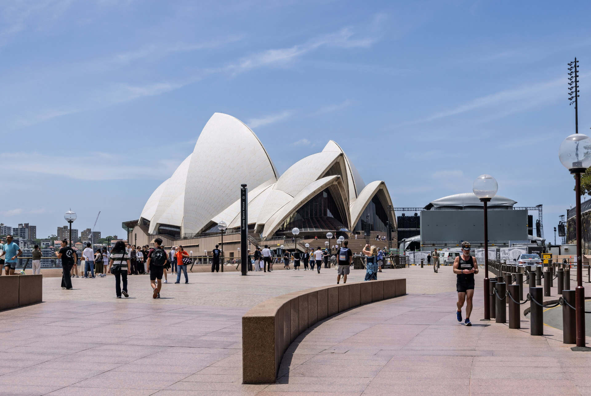 parvis opera sydney